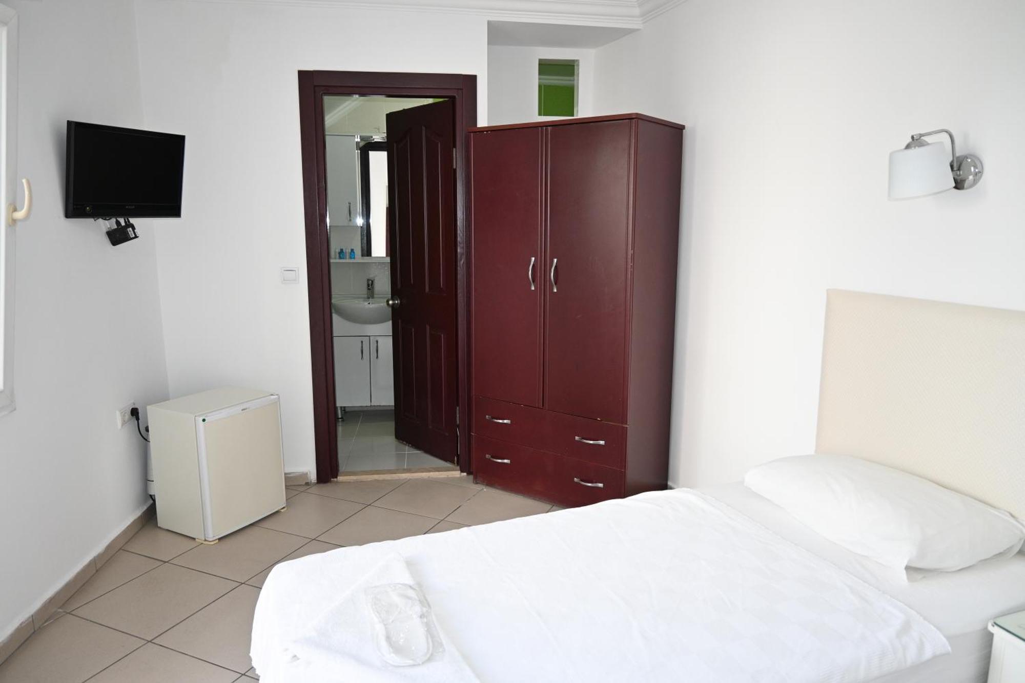 Melis Guest house
